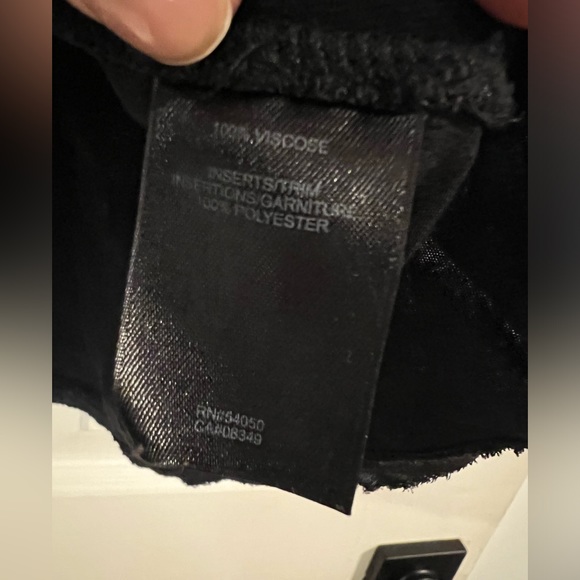 Robbi & Nikki Tank Top w silk mesh fray detailing around edges Black size S - Picture 7 of 9